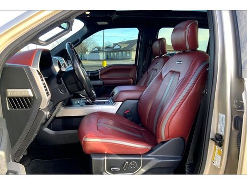 Used 2018 Ford F150 Platinum w/ Equipment Group 701A Luxury image 27