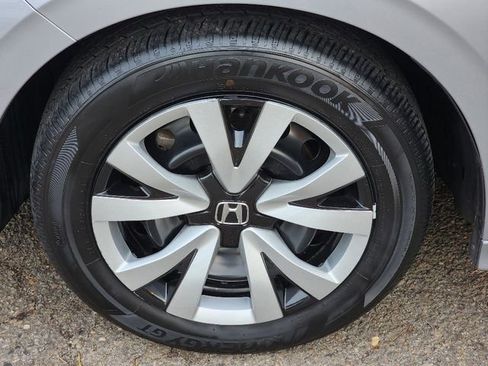 Used 2025 Honda Civic LX image 18