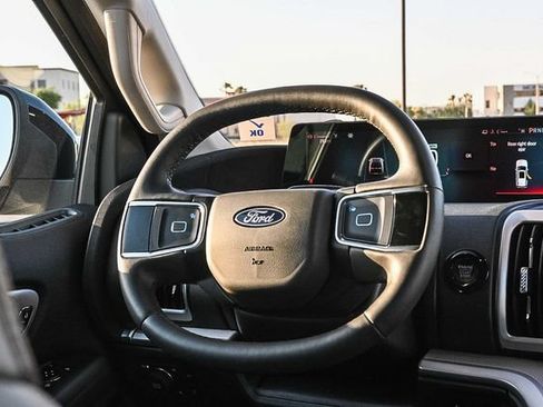 Certified 2025 Ford Expedition Max Active AWD/4WD image 17