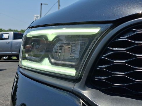 Certified 2022 Dodge Durango SRT w/ Black Package AWD/4WD image 9