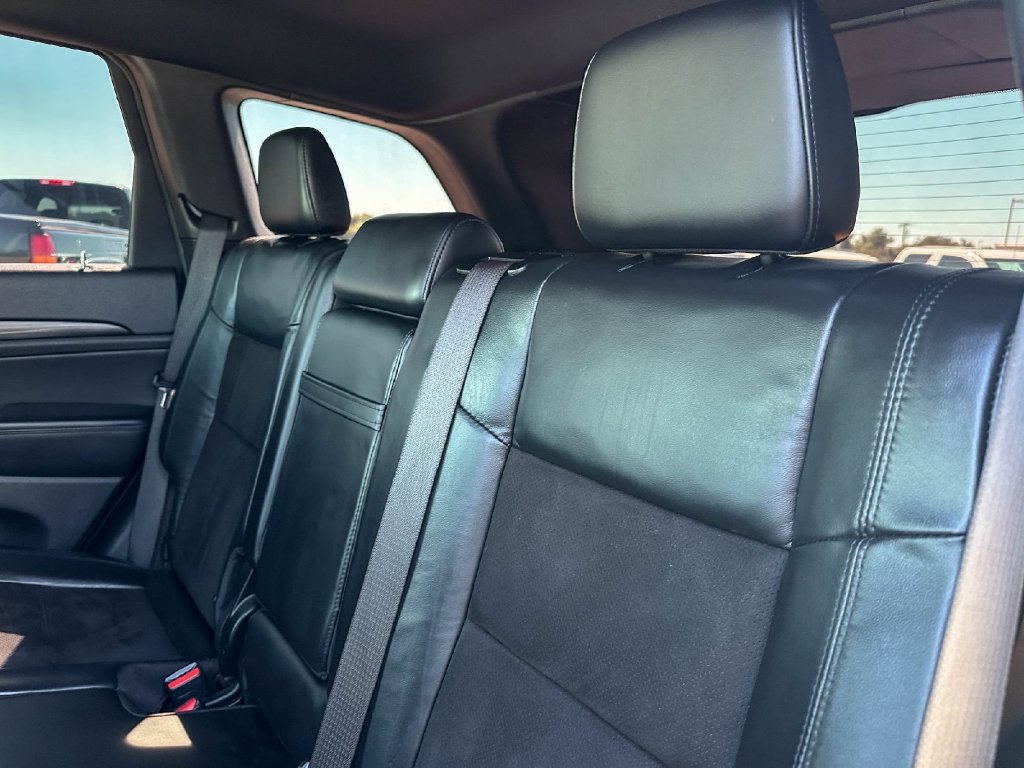 Used 2021 Jeep Grand Cherokee Laredo X RWD image 19