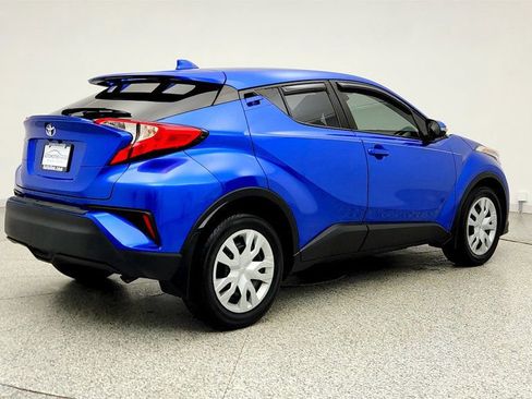 Used 2019 Toyota C-HR LE FWD image 5
