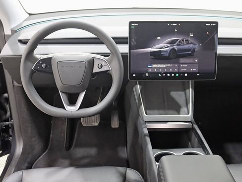 Used 2026 Tesla Model Y Long Range image 14