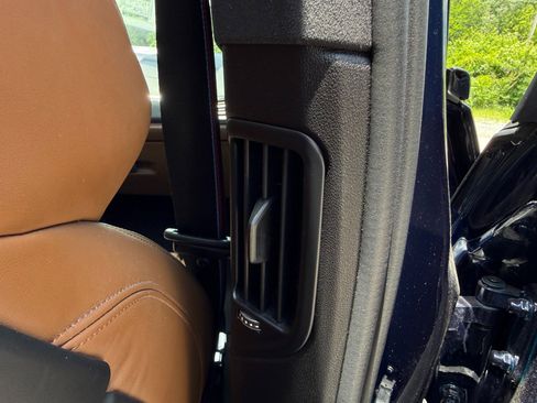 Used 2023 BMW X5 M w/ Competition Package AWD/4WD image 23