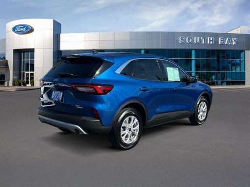 Certified 2023 Ford Escape Active AWD/4WD image 5