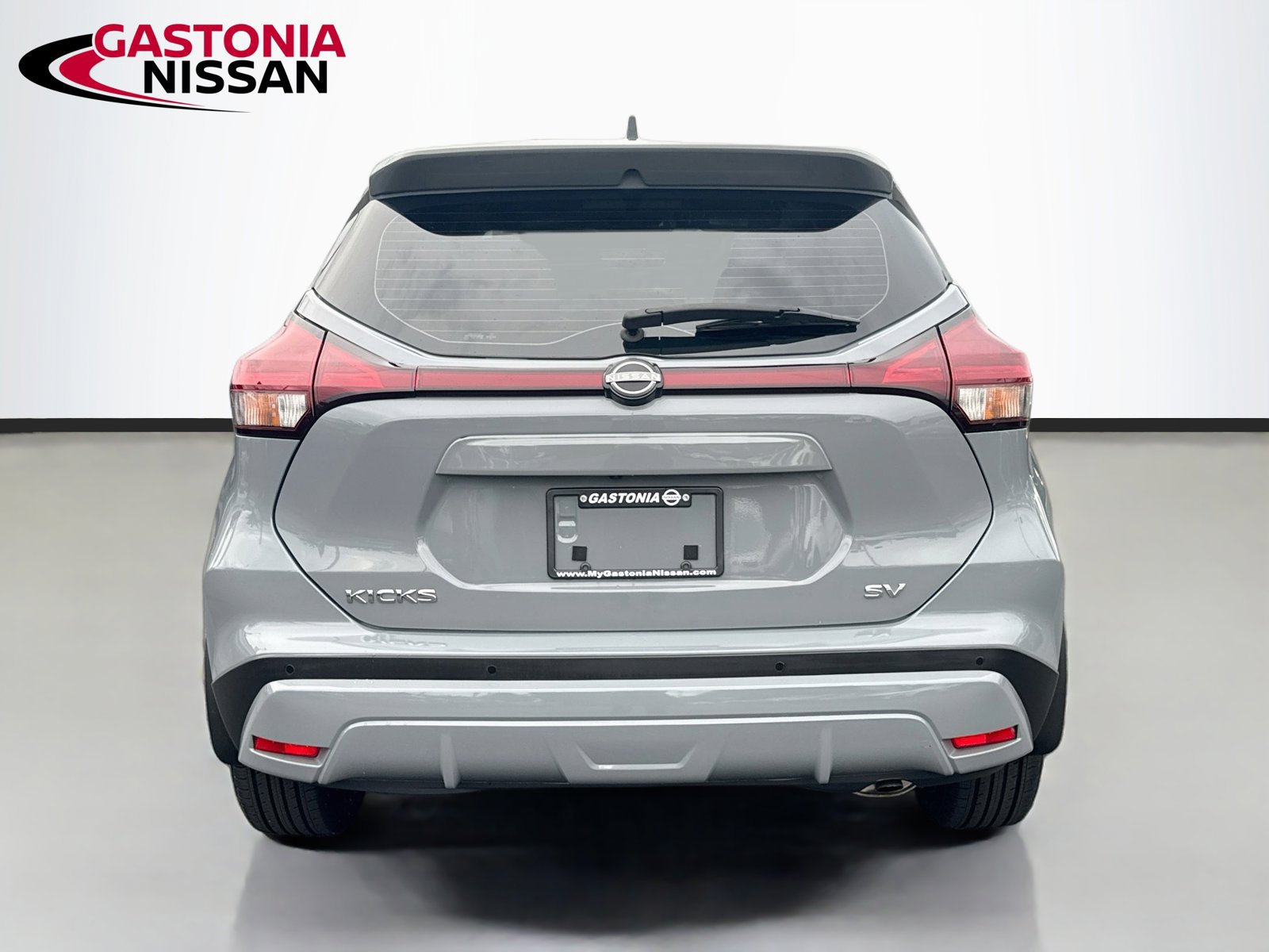 Used 2022 Nissan Kicks SV w/ Interior Electronics Package FWD image 7