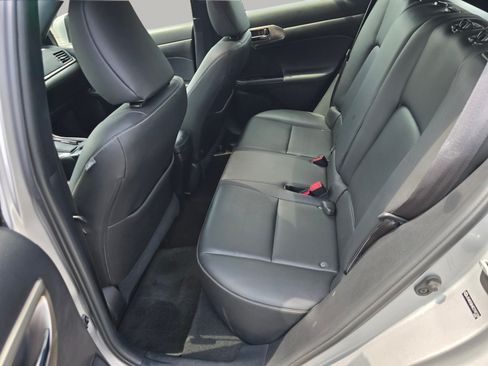 Used 2014 Lexus CT 200h w/ F Sport w/Nuluxe Interior FWD image 28