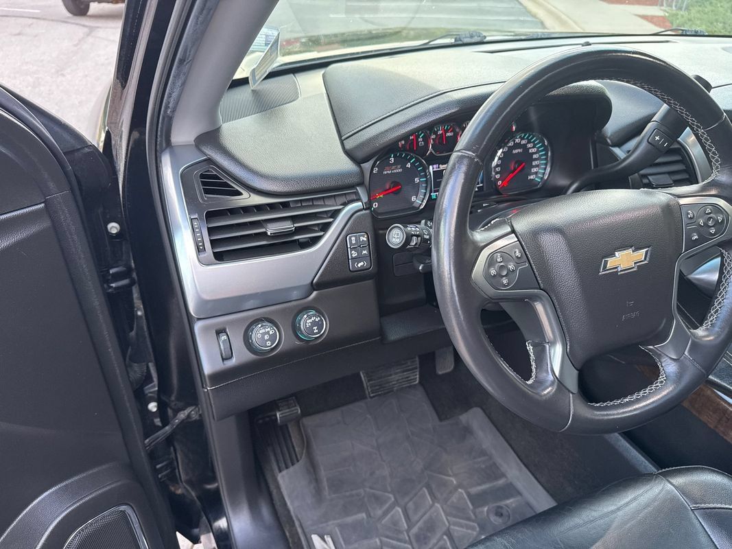 Used 2017 Chevrolet Tahoe LT AWD/4WD image 31