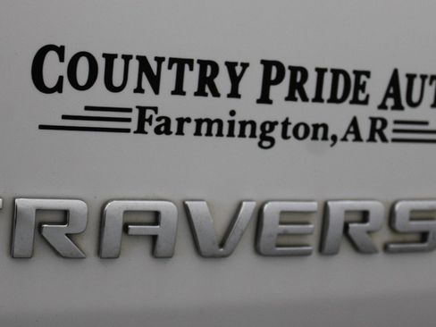 Used 2018 Chevrolet Traverse LT image 31