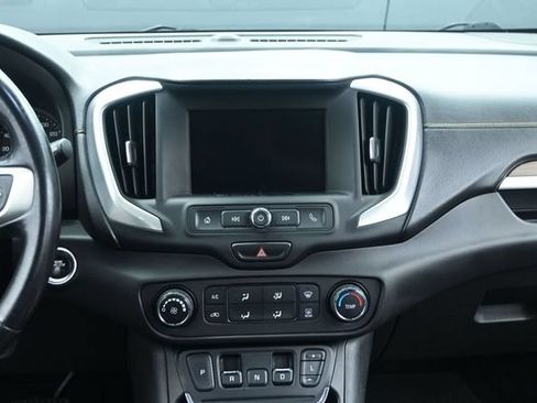 Used 2020 GMC Terrain SLE w/ Elevation Edition FWD image 24