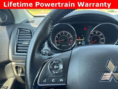 Used 2024 Mitsubishi Outlander Sport SE image 19