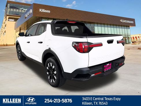 Used 2025 Hyundai Santa Cruz SE image 6