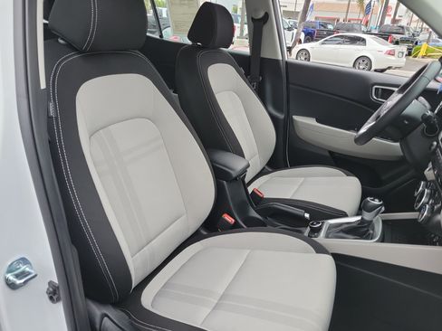 Certified 2026 Hyundai Venue SEL FWD image 24