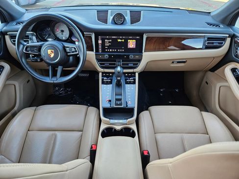 Certified 2023 Porsche Macan S AWD/4WD image 17