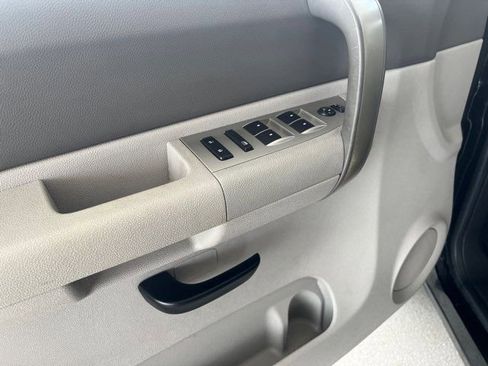 Used 2009 Chevrolet Silverado 1500 W/T w/ LS Package image 19