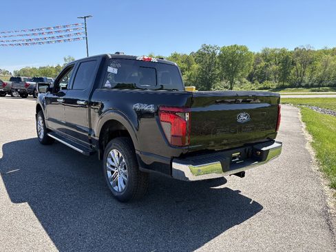 New 2026 Ford F150 XLT w/ Equipment Group 302A MID AWD/4WD image 3