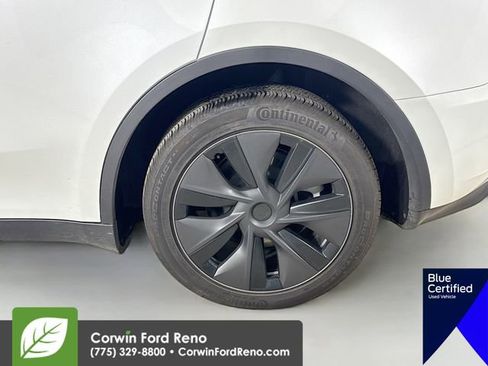 Used 2025 Tesla Model Y Long Range image 34