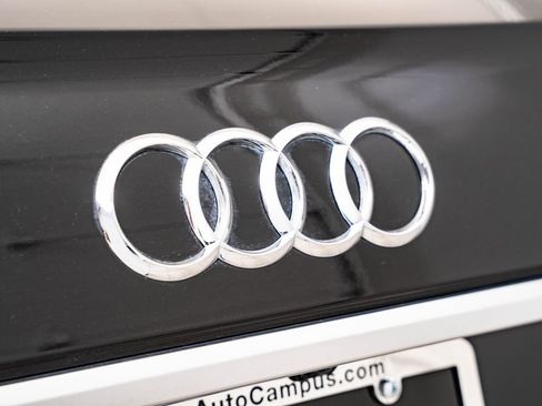 Used 2021 Audi Q5 Prestige w/ Prestige Package AWD/4WD image 17