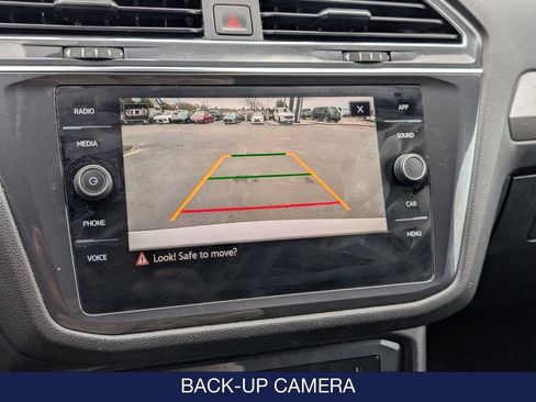 Used 2023 Volkswagen Tiguan SE R-Line AWD/4WD image 25