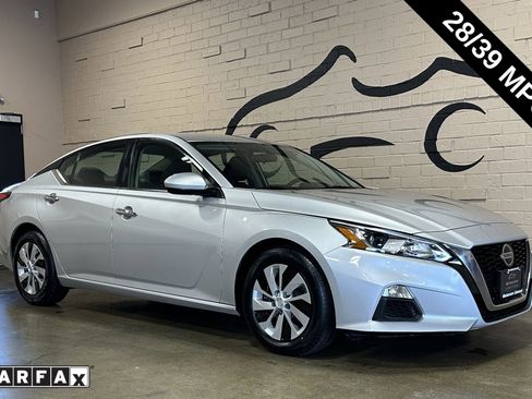 Used 2019 Nissan Altima 2.5 S FWD image 1