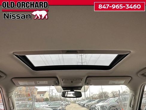 Used 2024 Nissan Armada SL w/ Captain's Chairs Package image 14