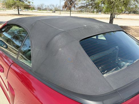 Used 2004 Ford Mustang 2dr CONVERTIBLE V6 image 8