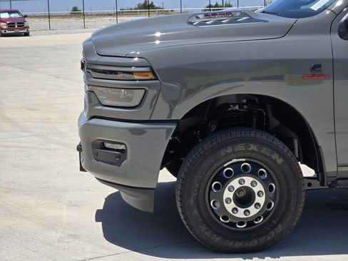 New 2026 RAM 3500 Laramie AWD/4WD image 6