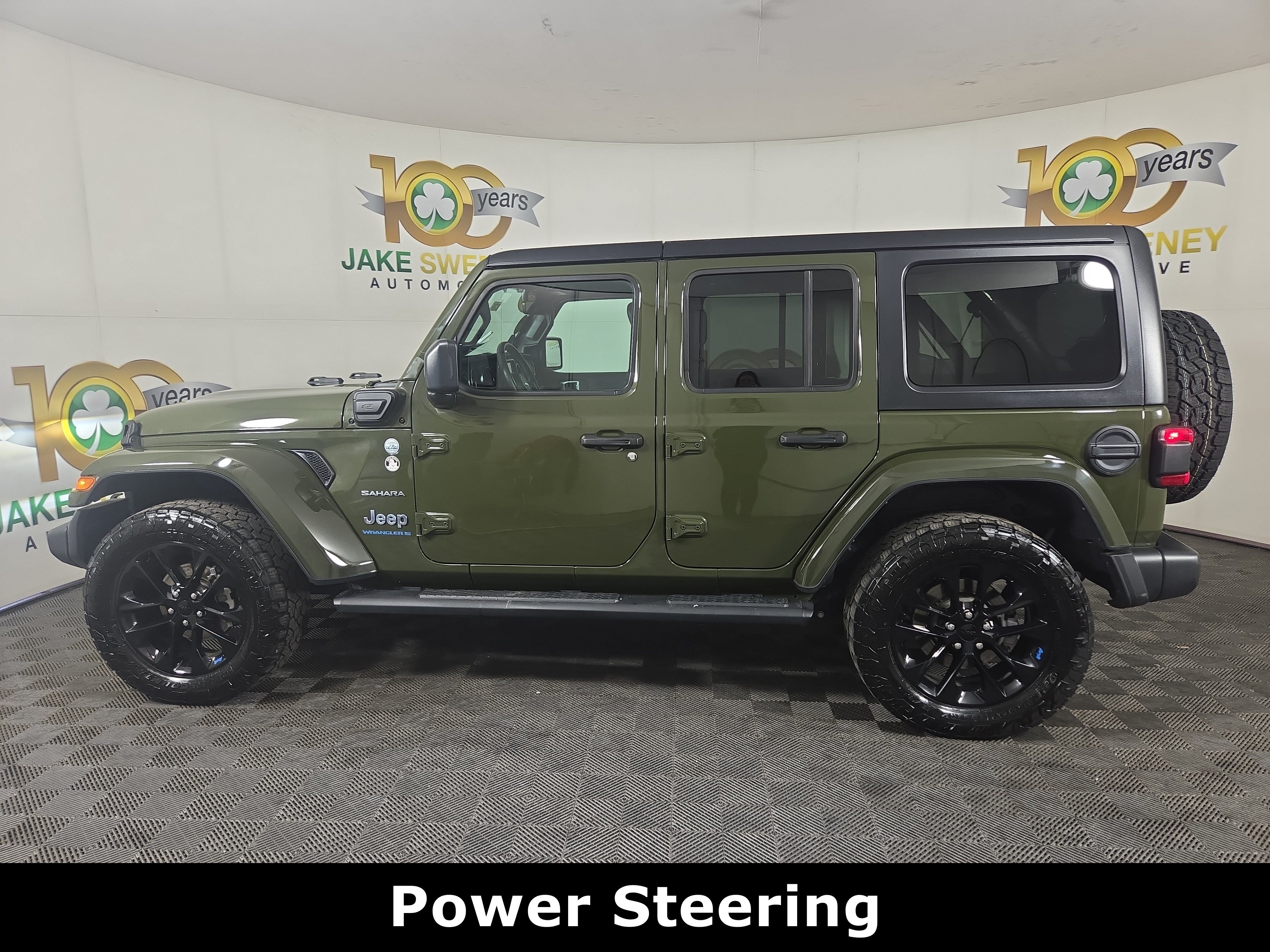 Certified 2023 Jeep Wrangler Unlimited Sahara w/ Dual Top Group AWD/4WD image 6