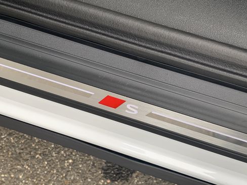 New 2025 Audi SQ5 Premium Plus image 10