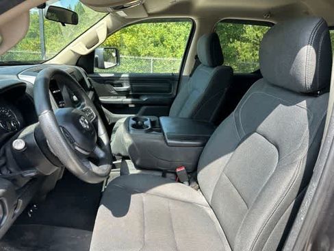 Used 2019 RAM 1500 Tradesman AWD/4WD image 4