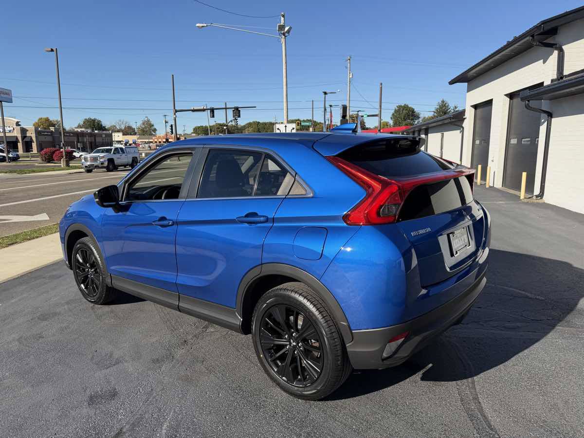 Used 2018 Mitsubishi Eclipse Cross LE AWD/4WD image 3