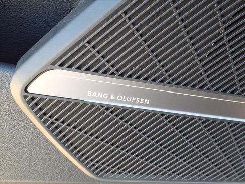 Used 2024 Audi SQ5 Premium Plus w/ Premium Plus Package image 6