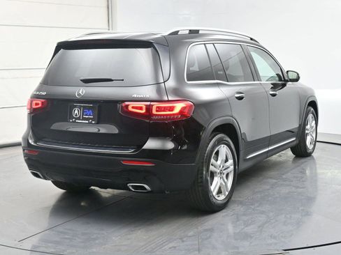 Used 2021 Mercedes-Benz GLB 250 4MATIC image 27