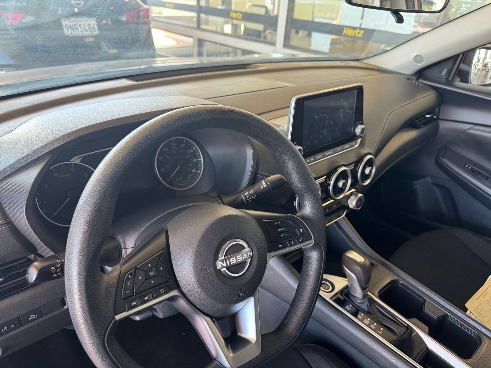 Used 2025 Nissan Sentra SV FWD image 31