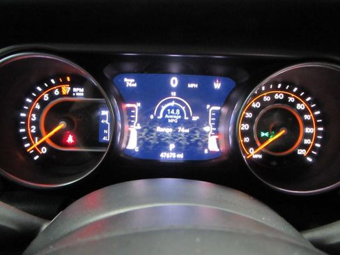Used 2023 Jeep Gladiator Sport AWD/4WD image 24