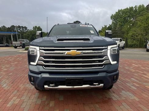 Used 2024 Chevrolet Silverado 2500 High Country w/ High Country Premium Package AWD/4WD image 25