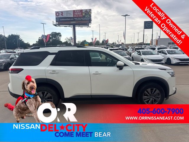 Used 2024 Nissan Pathfinder SV FWD image 6