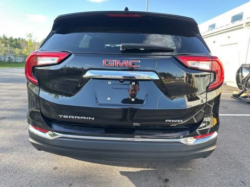 Used 2024 GMC Terrain SLT AWD/4WD image 4
