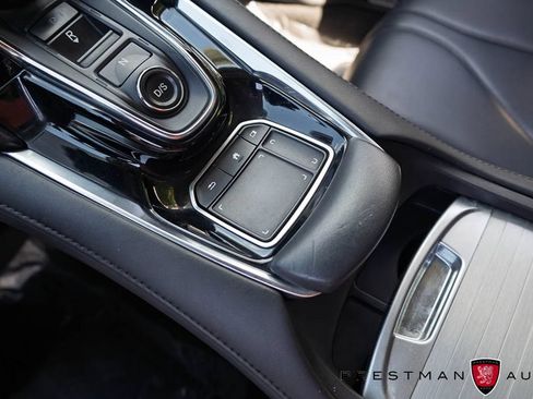 Used 2024 Acura RDX SH-AWD image 32