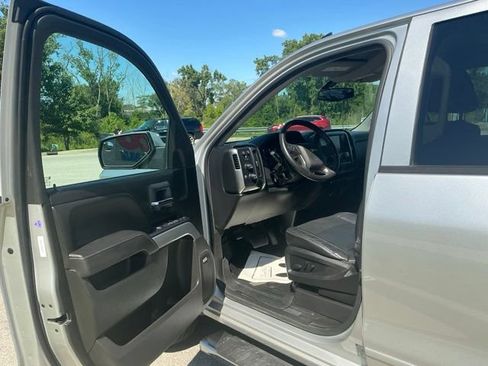 Used 2017 Chevrolet Silverado 1500 LT w/ All Star Edition AWD/4WD image 15