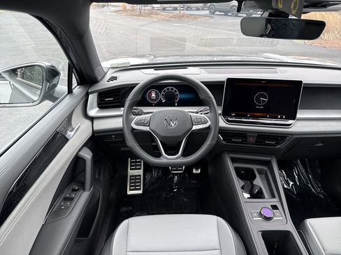 New 2026 Volkswagen Tiguan SE R-Line AWD/4WD image 15