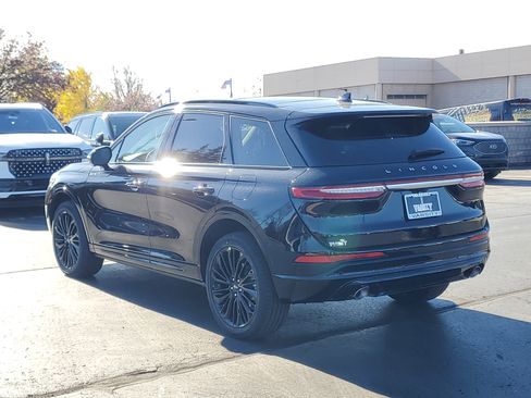 New 2026 Lincoln Corsair Premiere image 3