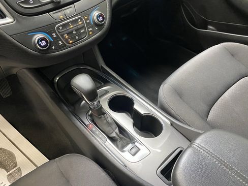 Used 2023 Chevrolet Malibu LT image 25