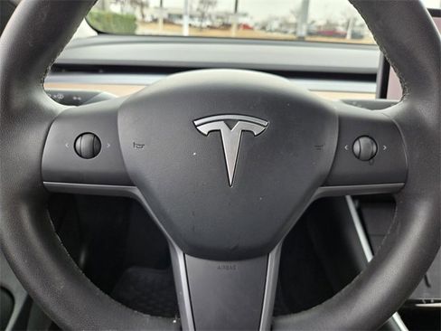 Used 2020 Tesla Model 3 image 27