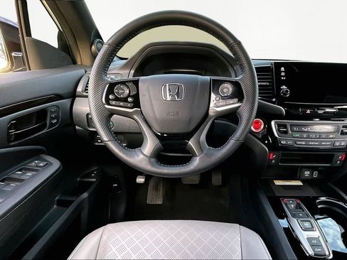 Used 2023 Honda Passport Elite image 9