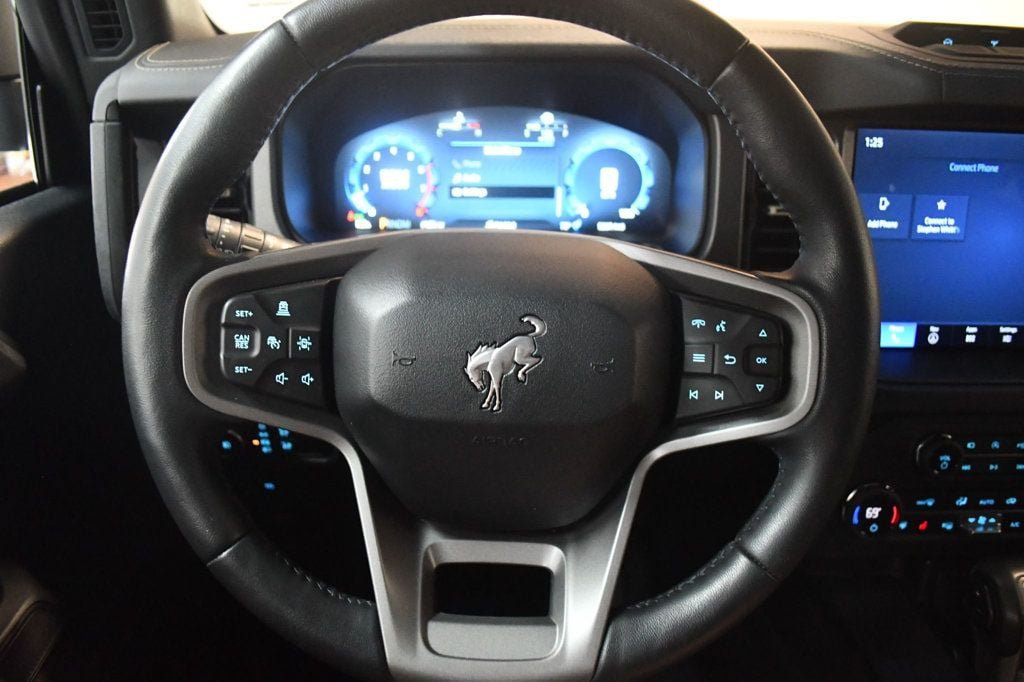Used 2025 Ford Bronco Badlands AWD/4WD image 43