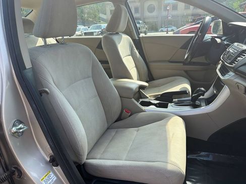 Used 2014 Honda Accord EX image 17