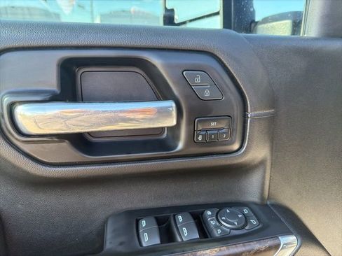 Used 2022 GMC Sierra 2500 Denali image 13