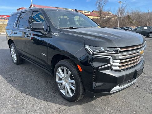 Used 2022 Chevrolet Tahoe High Country image 3