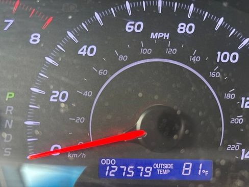 Used 2011 Toyota Camry LE w/ Fleet Convenience Pkg FWD image 10